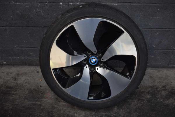 JANTE BMW I8 - Vue 1